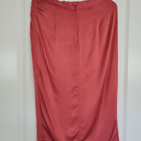 WAYF Skirt size M  - Picture 3 of 8